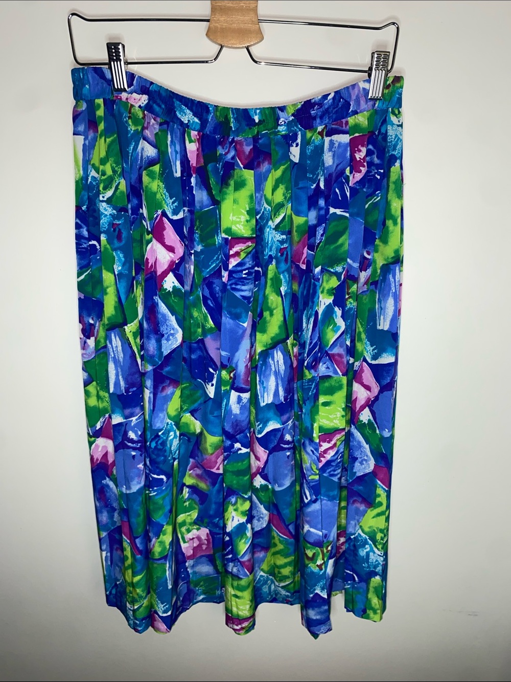 Vibrant Vintage Abstract Pleated Midi Skirt - Blue, Green, Purple - Picture 2 of 6